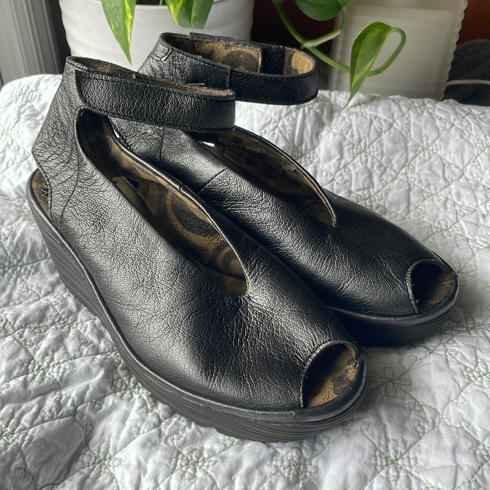 Fly London Yala black platform sandals